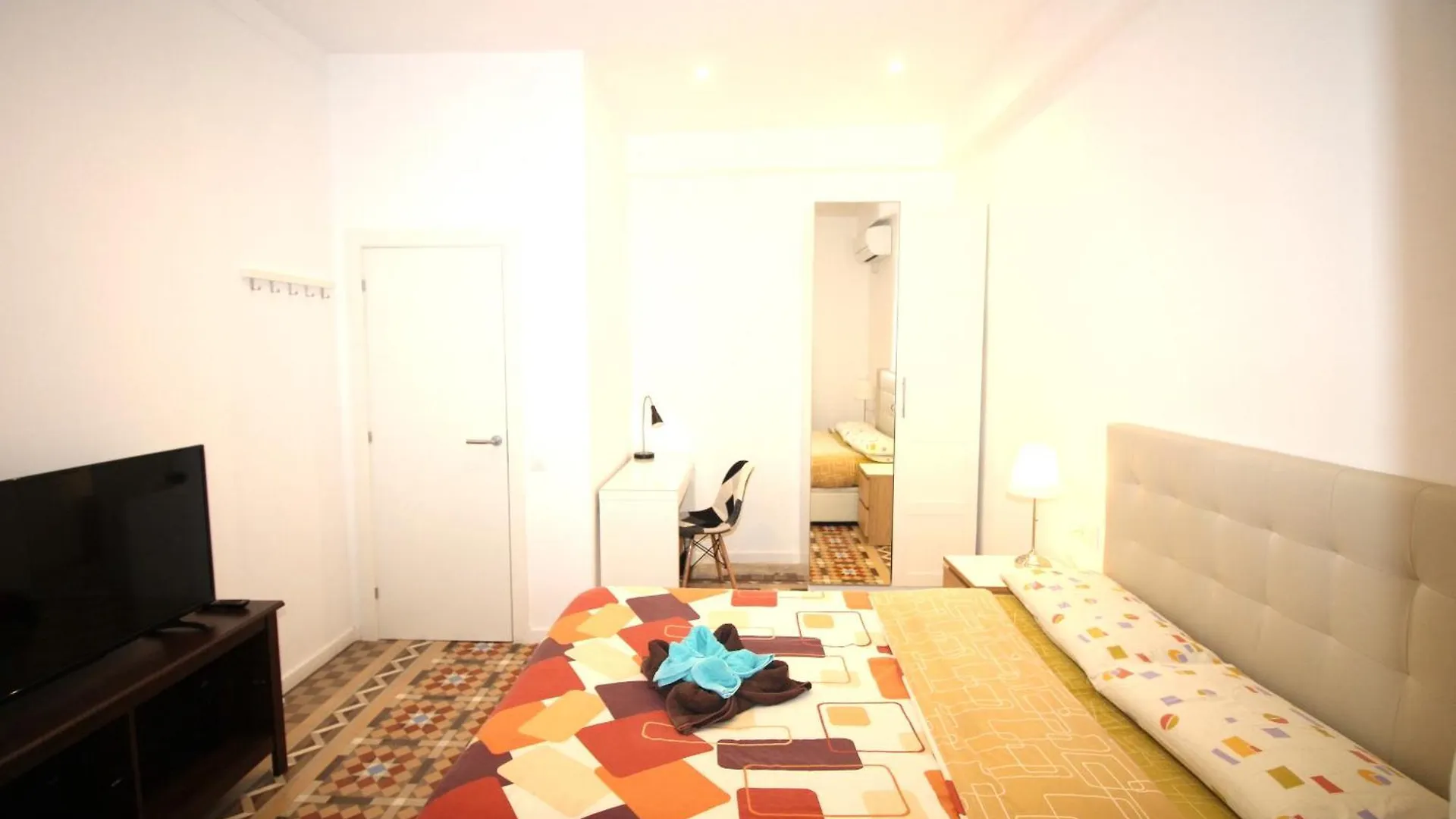 Rooms Balmes Barcelona 0*,  Spain