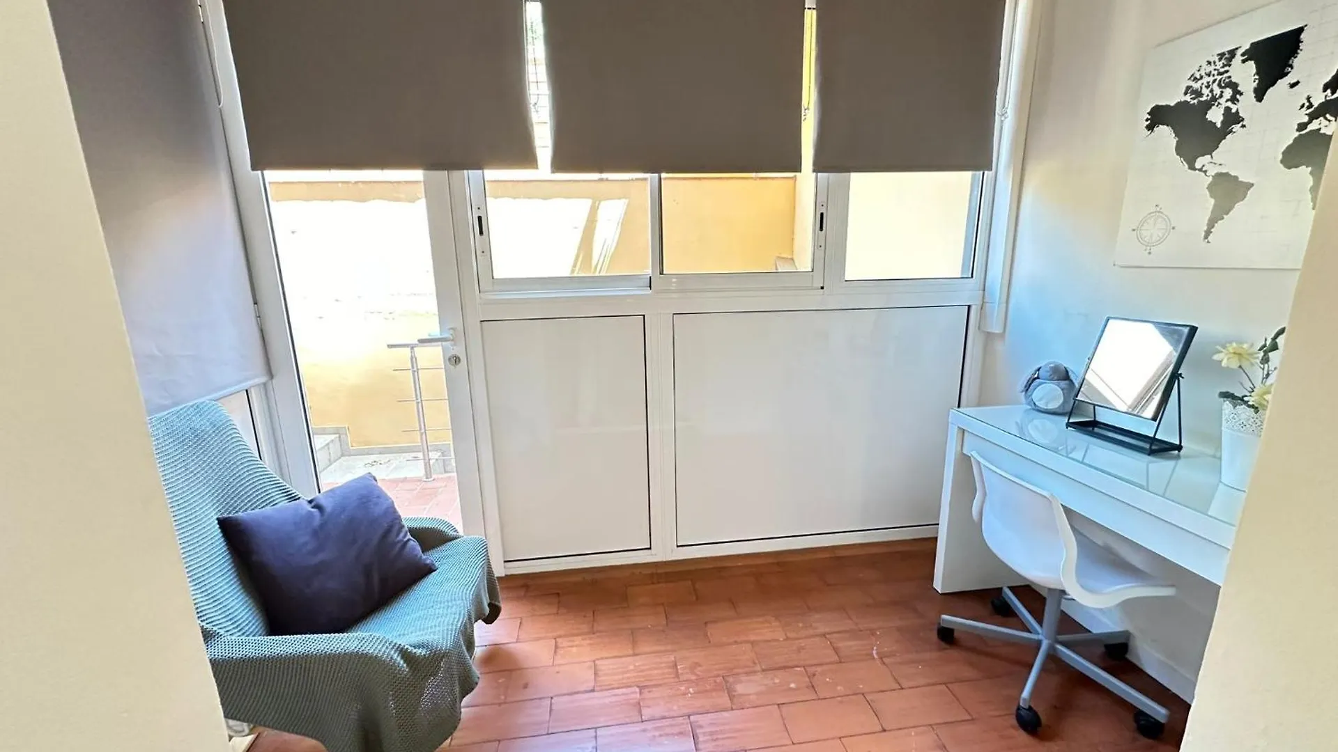 Rooms Balmes Barcelona Bed & Breakfast