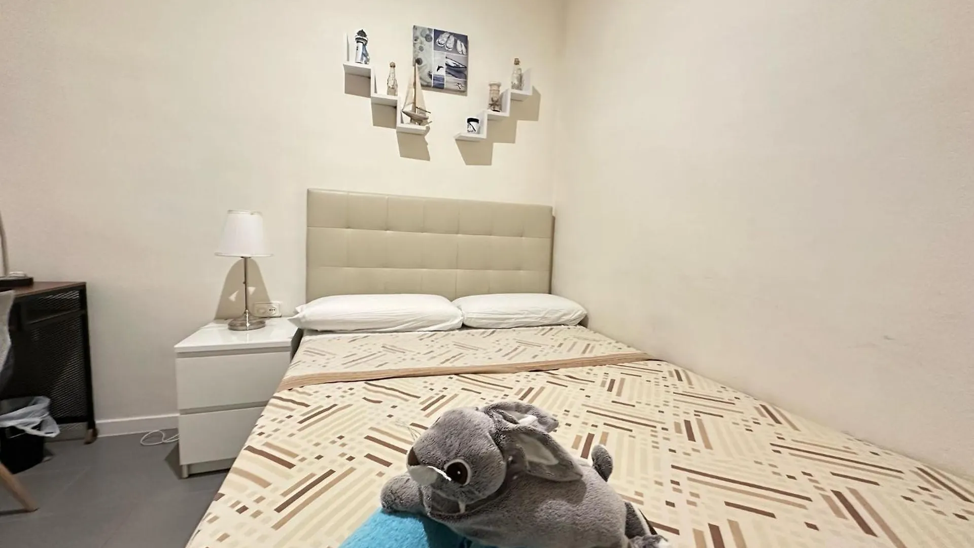 Bed & Breakfast Rooms Balmes Barcelona