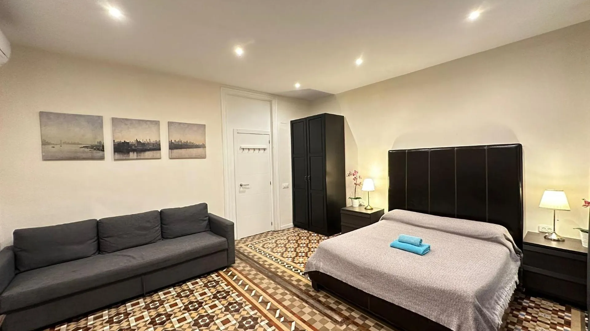 Rooms Balme Barcelona 0*,  Spain
